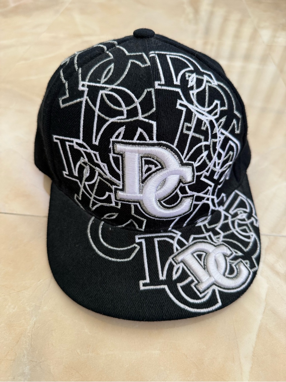 Ultimate City Hunter Washington DC fitted hat